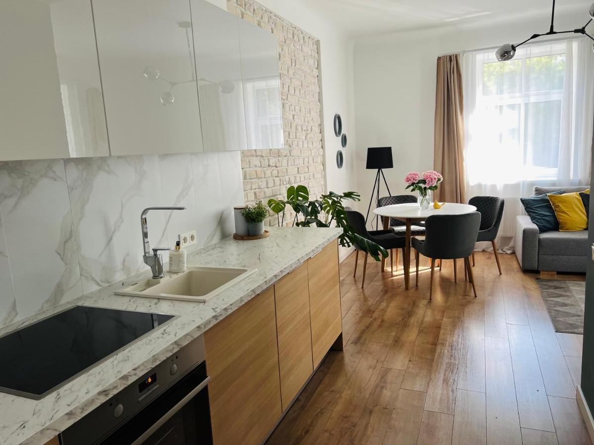 The Right Coast Apartment With Free Private Parking リガ エクステリア 写真